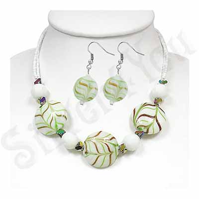Set fashion cercei si colier - PF876